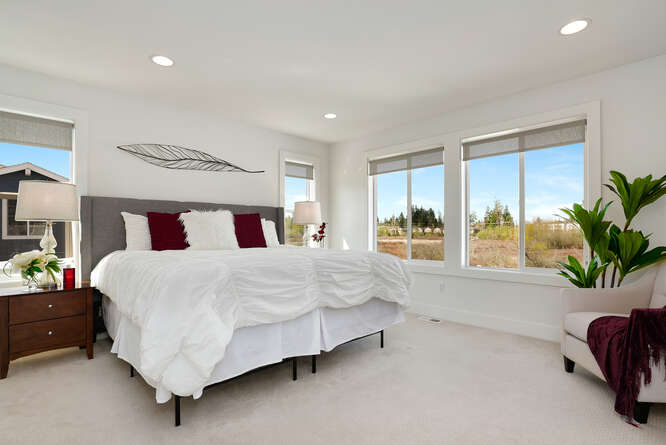 Primary bedroom in Bothell staged by Mayumi.